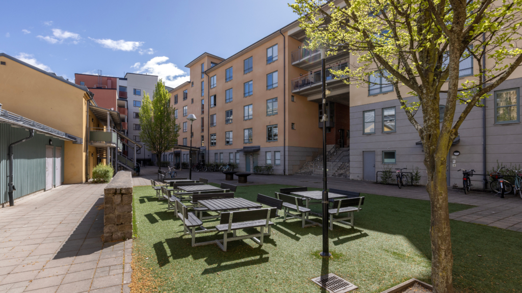 Innergård på studentboende Dalkarlen.